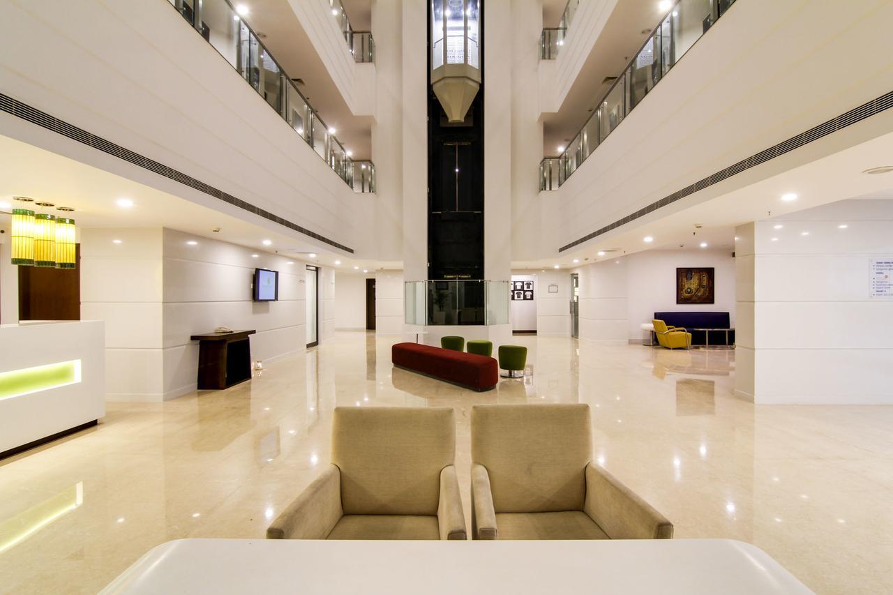 Lemon Tree Hotel, Banjara Hills, Hyderabad Exterior photo
